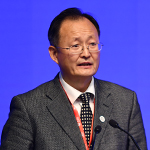 黄宝印
对外经济贸易大学党委书记
面向世界科技前沿和国家重大战略需求,基于人才的成长规律和发展需要,以中国式高校治理现代化推进高校人才培养理念、教学范式、课程体系和专业形态等系列重塑。